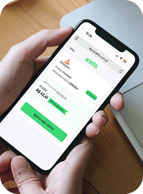Celular mostrando tela do site de negociação digital